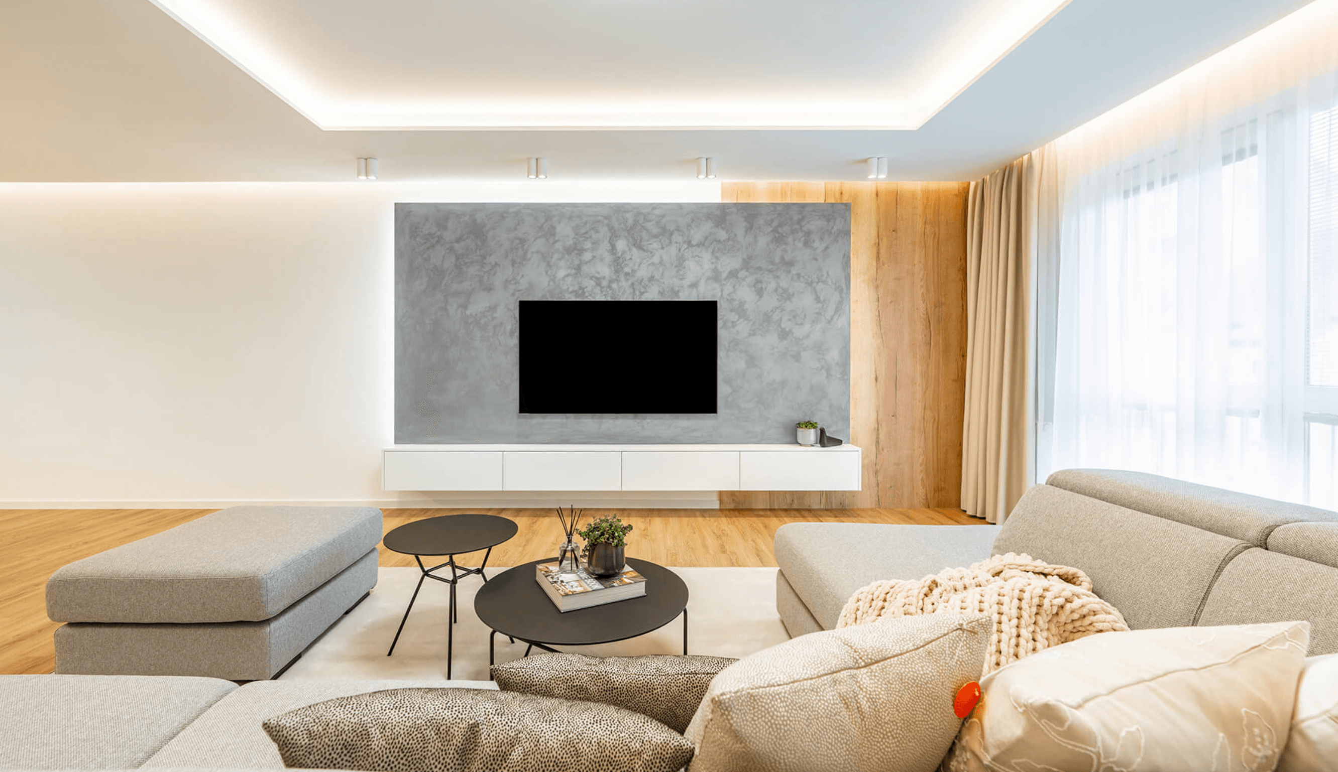 Stěrka šedá použítá na schodech